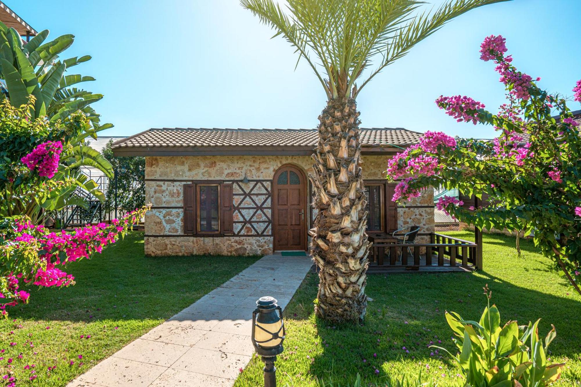 Sedir Park - Beach Bungalow Каргичак Екстер'єр фото