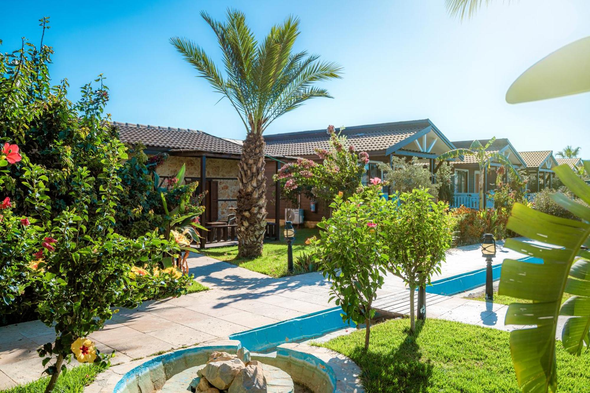 Sedir Park - Beach Bungalow Каргичак Екстер'єр фото